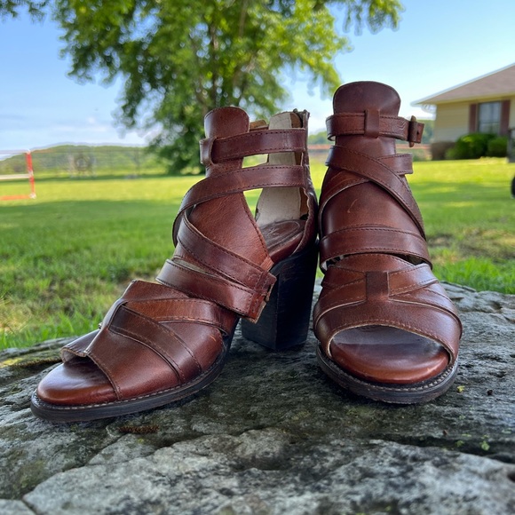 Freebird by Steven “Claw” Brown size 8 - Picture 1 of 4